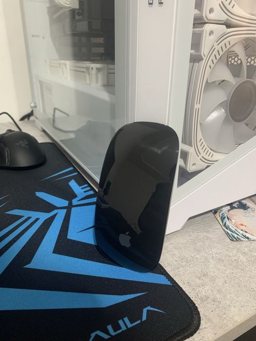 Продам мышку Magic Mouse !