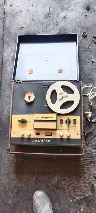 Продам две радиолы