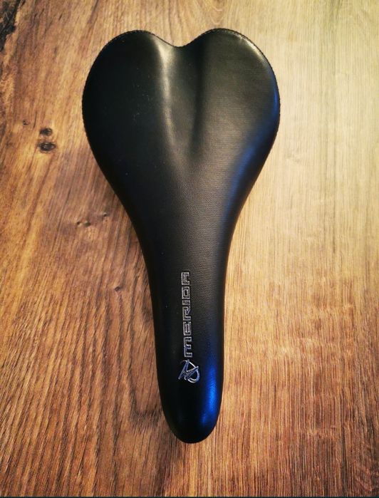 Lanț  11 viteze KMC X11, Pipă 9 cm Merida Expert, Pedale spd Shimano PD M520, Șa Merida/Bontrager