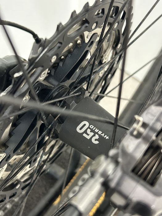 Cube Stereo Hybrid 140 HPC SL 2022 750Wh