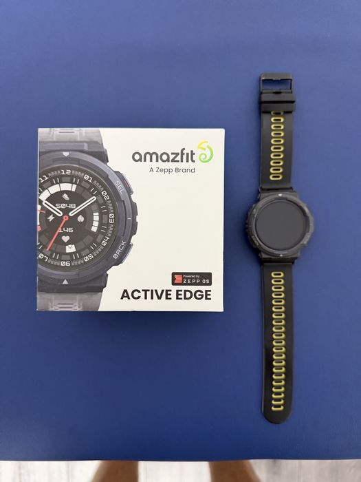 Amazit Active Edge 3 ceasuri disponibile fiecare se vinde cu 200 de lei.
