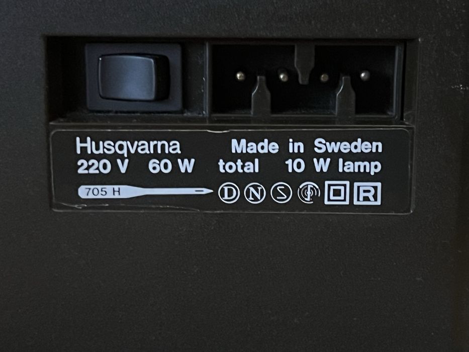 Vand masina de cusut Husqvarna