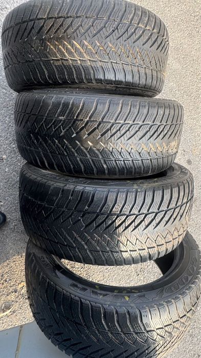 Продается шины 225/45/17