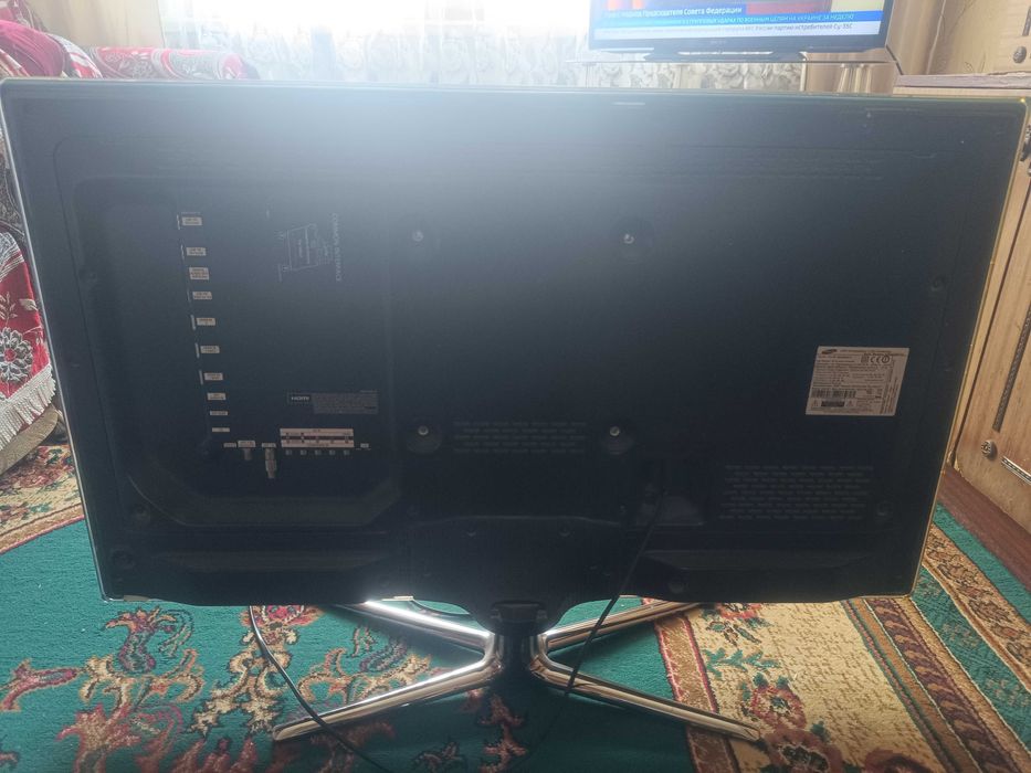 Смарт телевизор продам