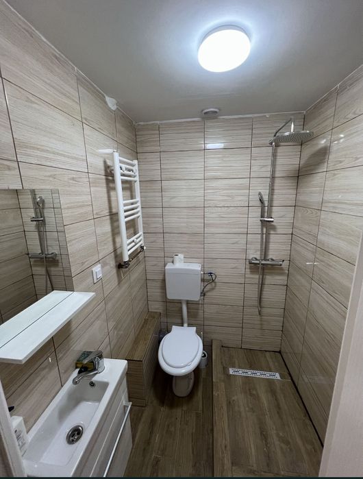 Inchiriez Apartament 3 camere Lacul lui Binder Zona buna Tineretului