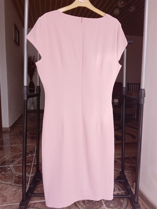 Rochie nouă cu etichetă