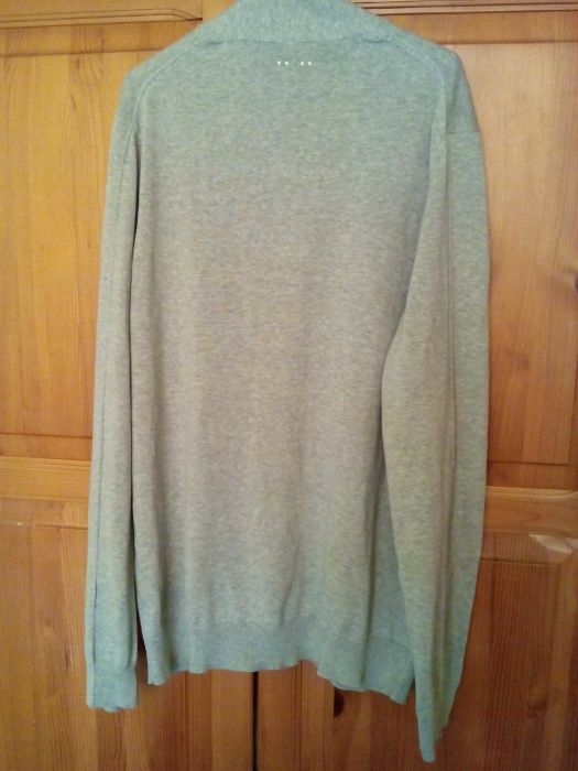 Мъжки дрехи 2ХЛ и 3ХЛ - ризи, жилетки, суичъри, пуловери