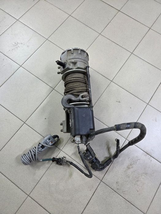 Лебедка от Toyota LC100-200