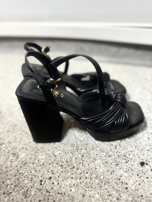 Продам Босоножкий в