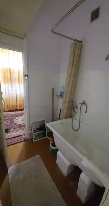 Продаётся 1в2/2/4 м-в Феруза