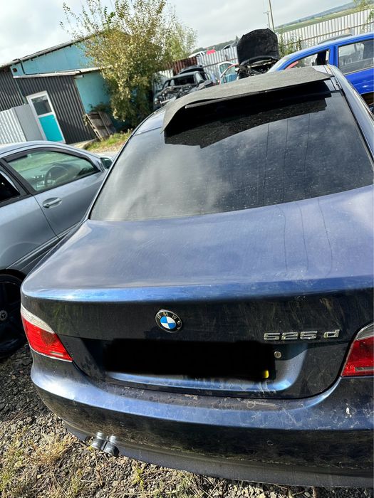 Dezmembrez bmw 525 din 2008