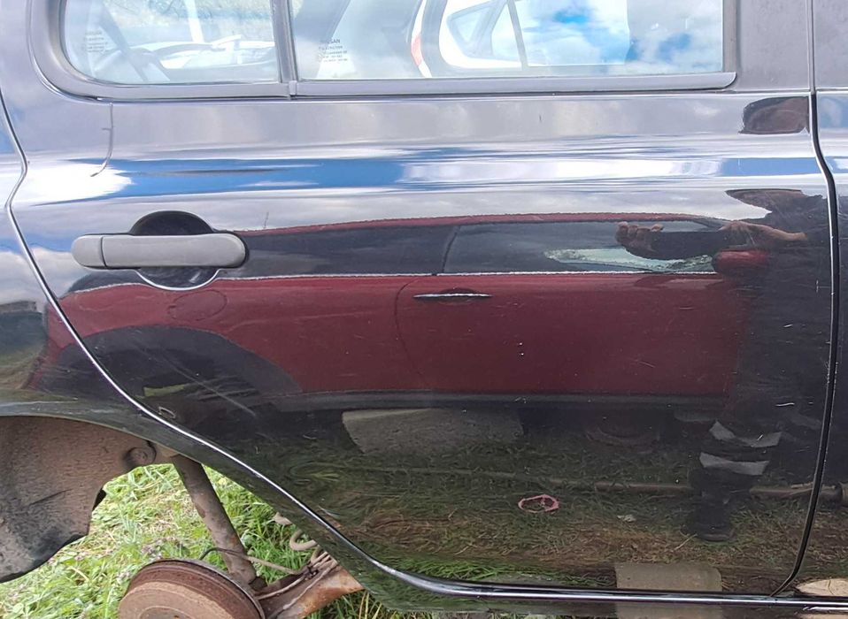 Врата / Врати / багажник ,заден капак NISSAN MICRA K12  1.2I 80к.с