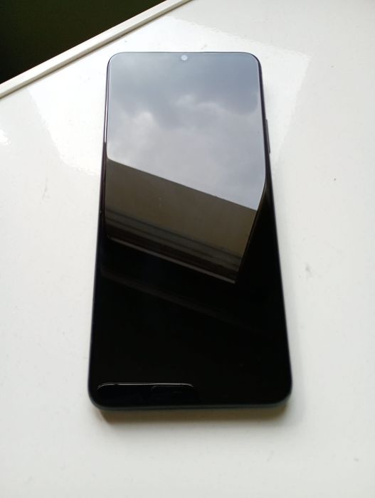 Телефон Huawei Y70