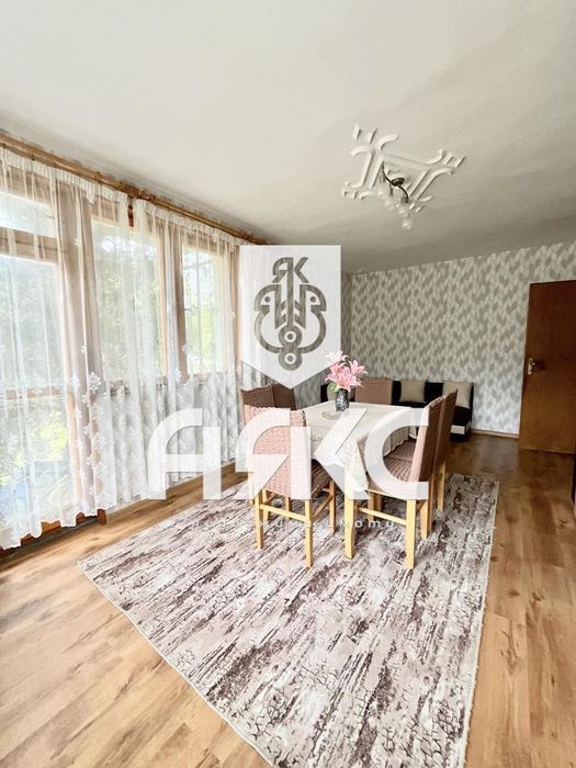 Продава се Къща в Перник, Байкушева махала - 281 кв.м за 997 €/кв.м - Снимка #1