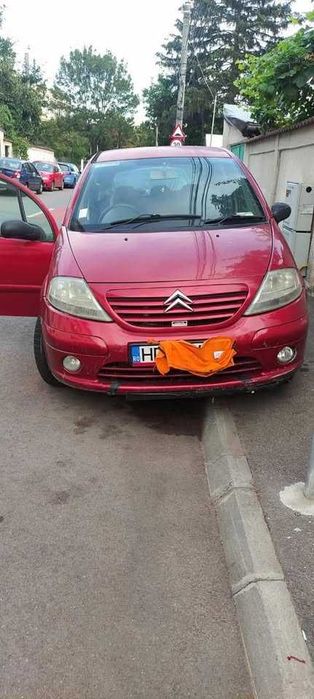 Citroen C3 Gri Înmatriculată 1230e si Citroen C3 Rosie pt piese 700e