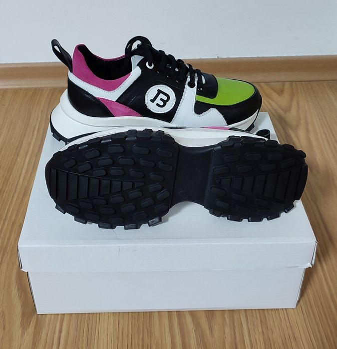 Продавам Маратонки и Кецове Естествена кожа