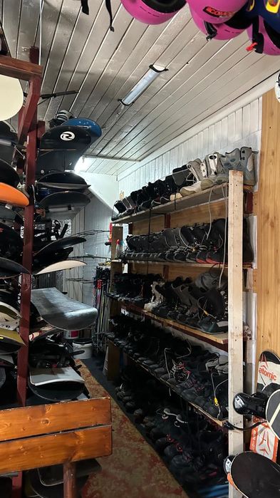 Echipamente schi de vanzare