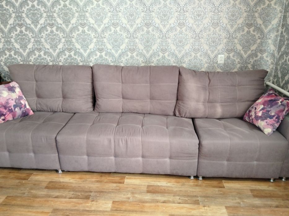 Продам диван в хорошем состоянии