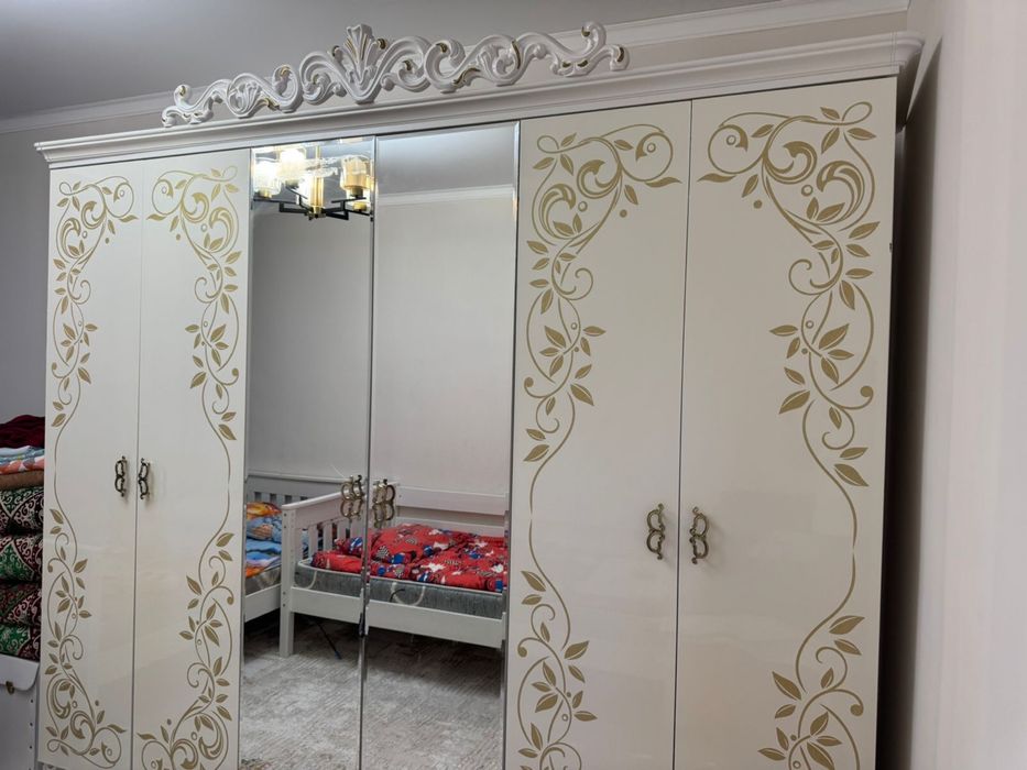 Шифоньер, 6-дверный, Россия