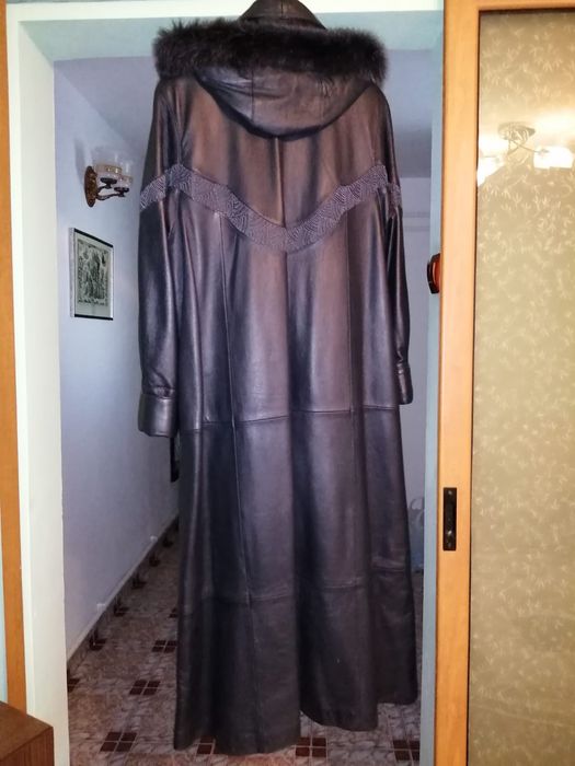 Haina de piele cu broderie- NEGOCIABIL