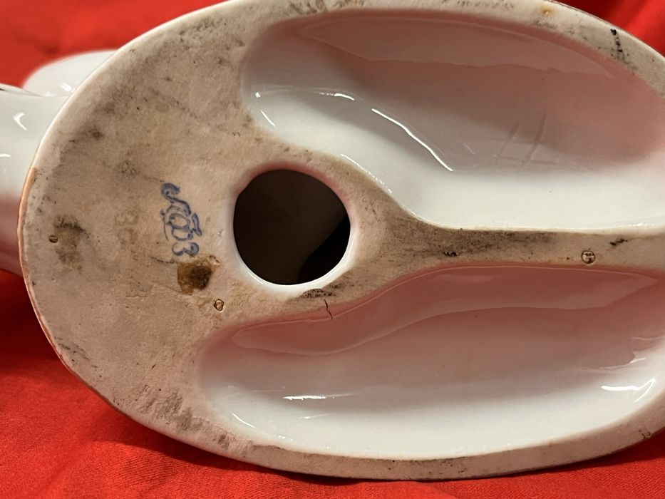 Продам «Конь-огонь» фарфоровую статуэтку