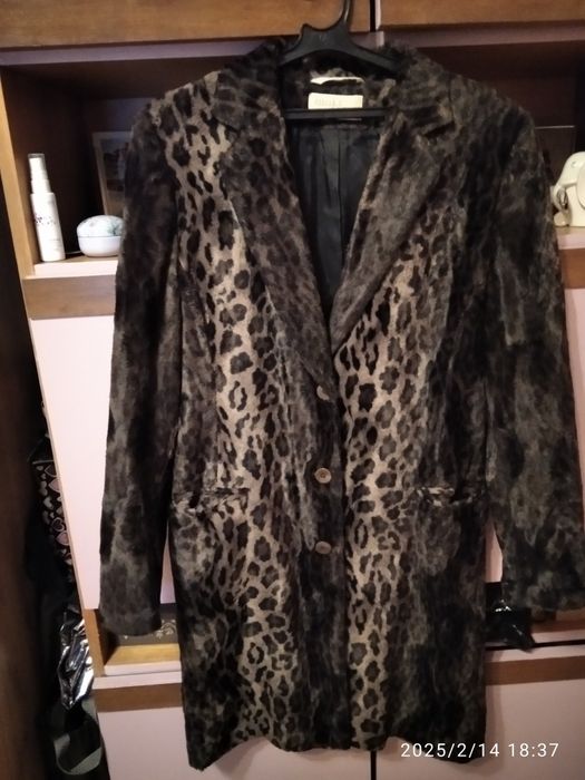 Елегантно модерно манто