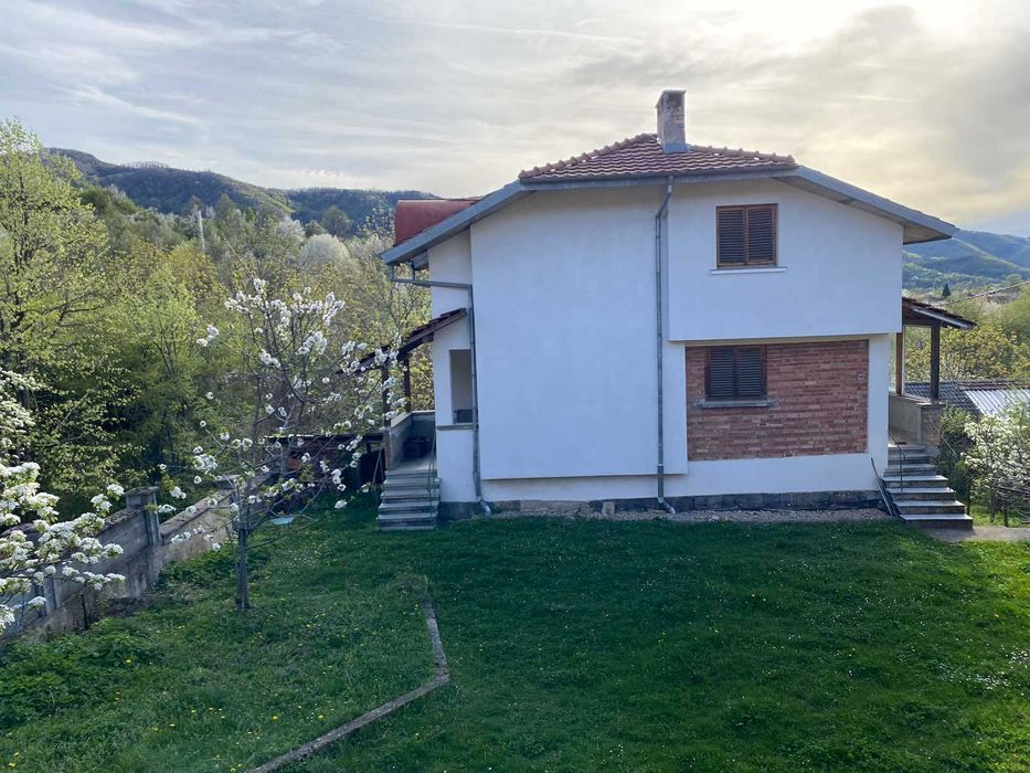 Продава се Къща в с. Дебел дял, Област Габрово - 180 кв.м за 453 €/кв.м - Снимка #2