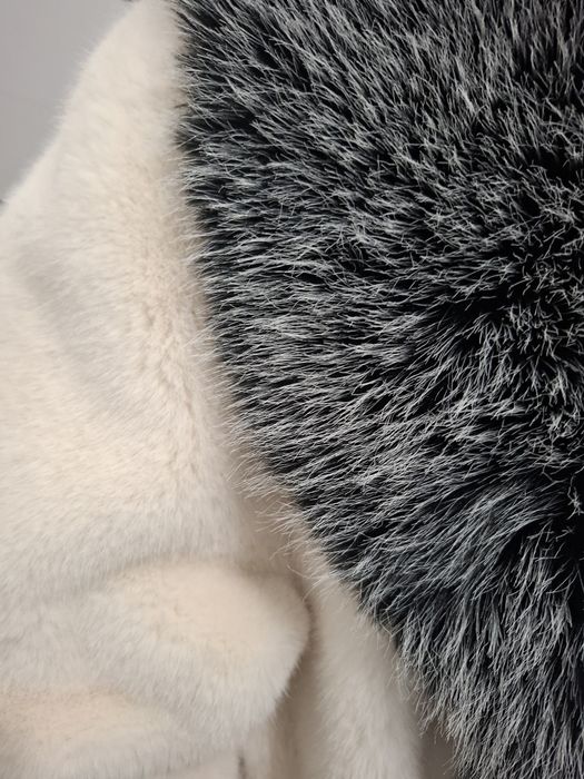 Шуба сотилади срочно