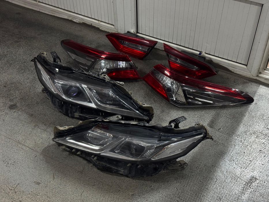 Фары на toyota camry 75