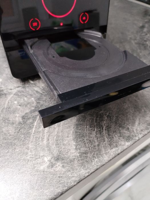 Vând micro sistem de la LG