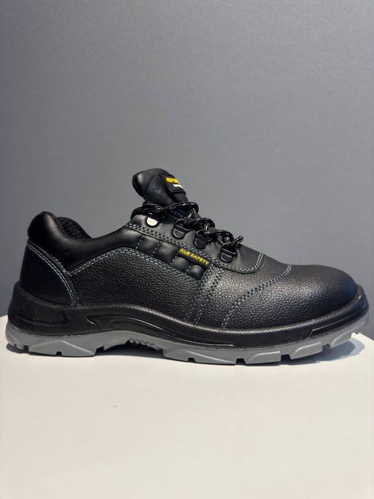 Специальная обувь для униформы