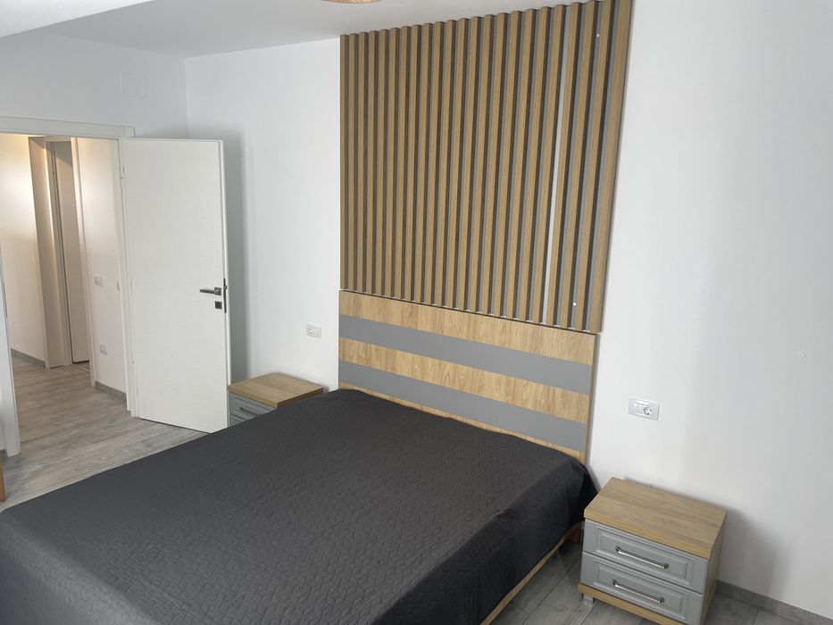 Apartament de închiriat 2 camere bloc nou,Brazda ,loc de parcare