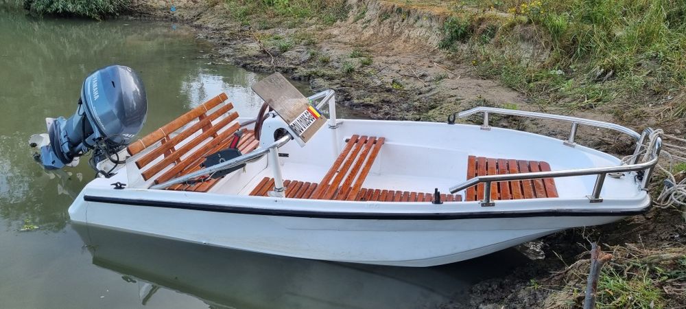 Barcă Rio 380 cu motor Yamaha 40cp 2017