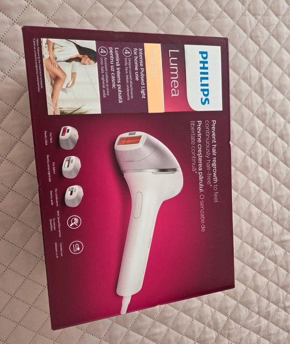 Epilator IPL Philips Lumea Seria 8000 BRI947/00