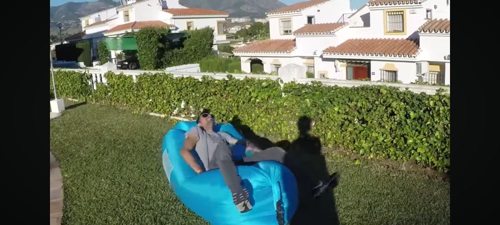 Caneapea gamoflabilă pentru plajă sau iarbă