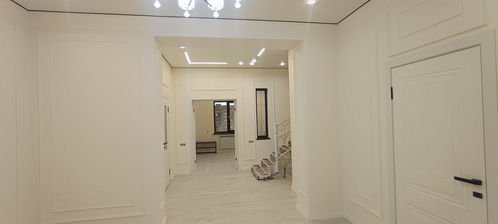 Тез арада Уй Сатам , Ең ірі сауда орталықтын жанында.