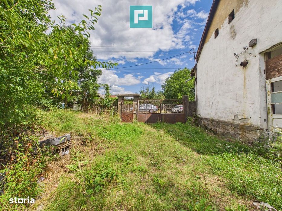 Casă cu teren de 2341 mp, în Bonțești, Arad