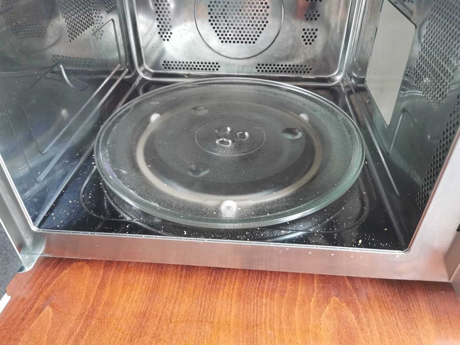 Комбинирана микровълнова фурна Breville 25L с Грил и Конвекция (Инокс)