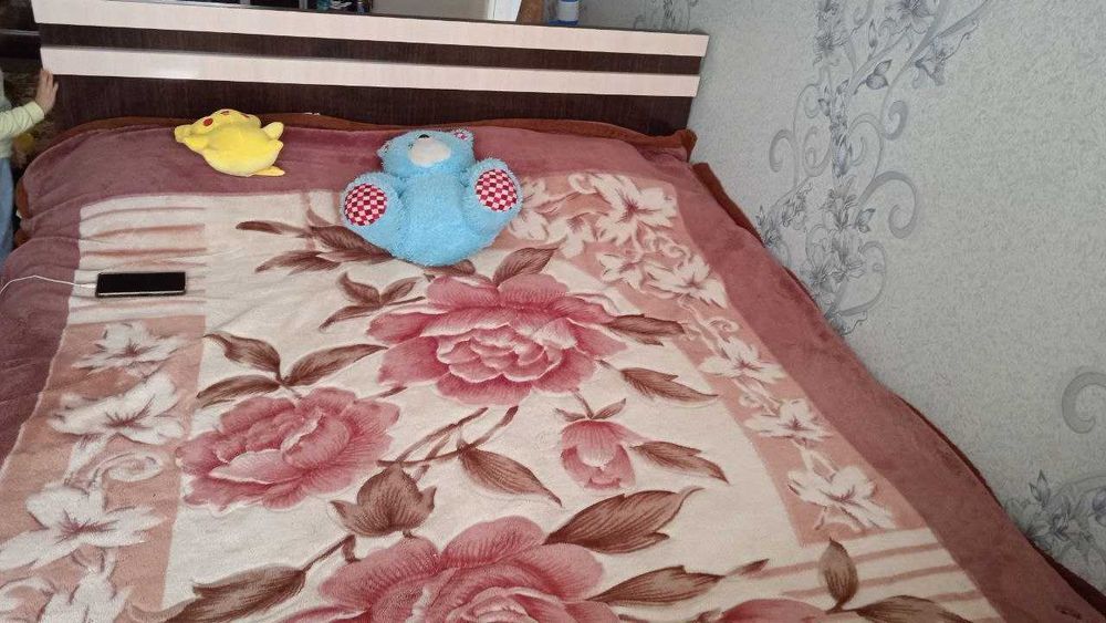 Спальный гарнитур