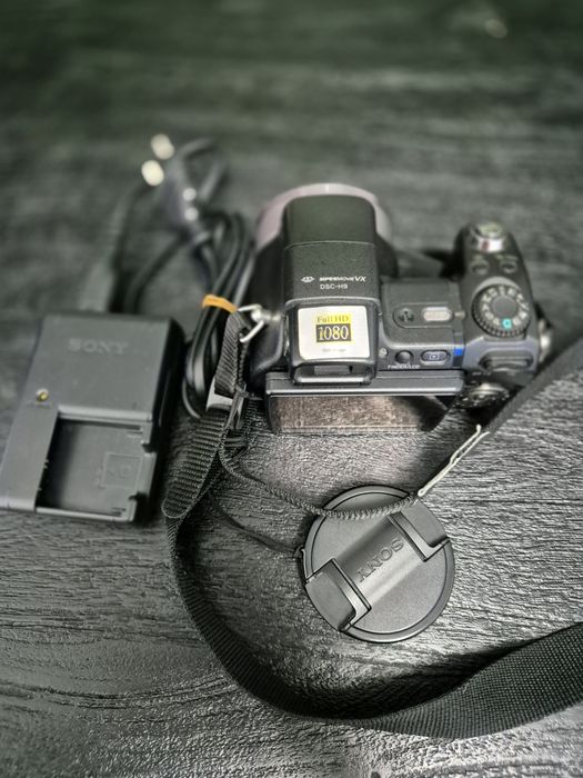 Aparat foto digital Sony Cyber-shot DSC-H9, 8.1 MP, negru