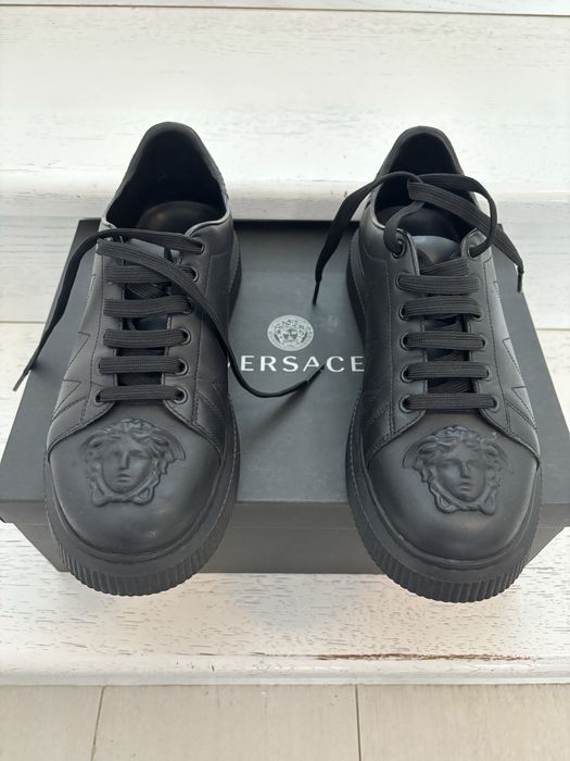 Sneakersi Versace