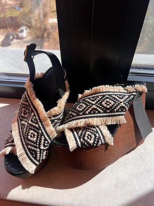 Sisley летни платформи С ЕТИКЕТ