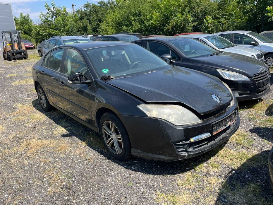 Dezmembrez Renault Laguna 3  negru 2010 dci