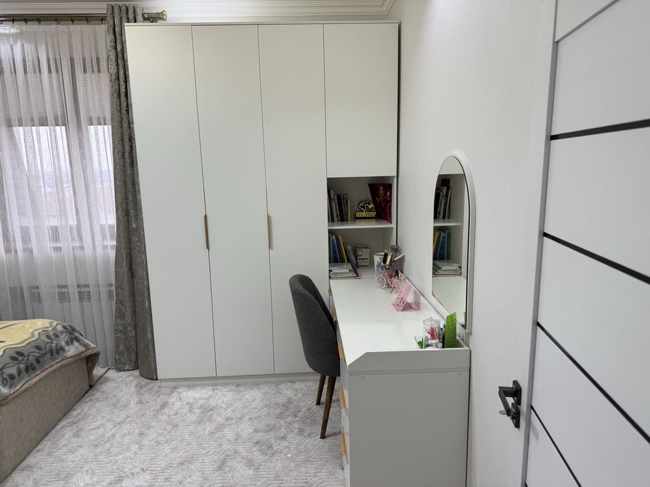 Шахристон метро олдида квартира сотилади. Амир Темур кочаси