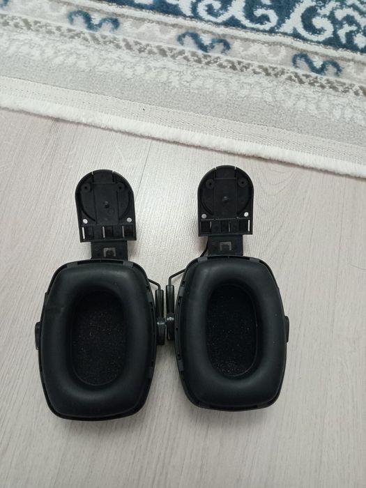 Продам наушники под каску