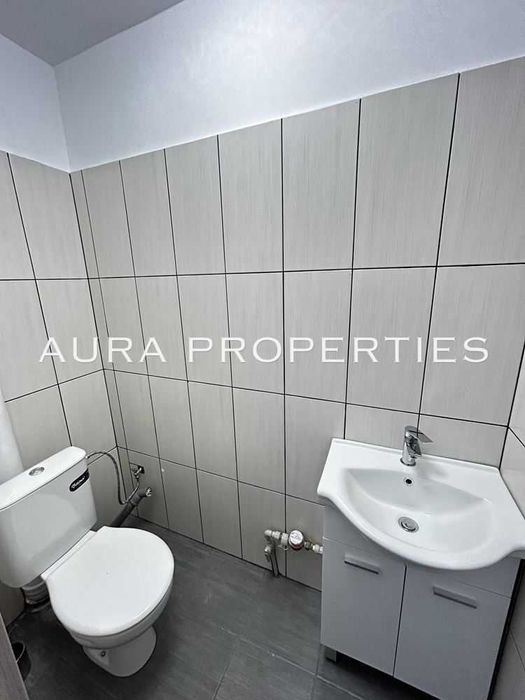 Дава се под наем Магазин в Разград, Център - 80 кв.м за 1020 € - Снимка #3