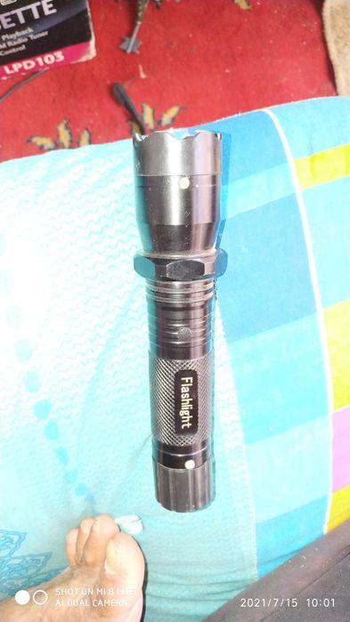 Продам фонарик..