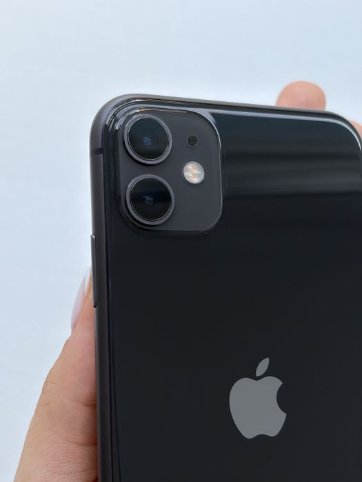 Продам Iphone 11