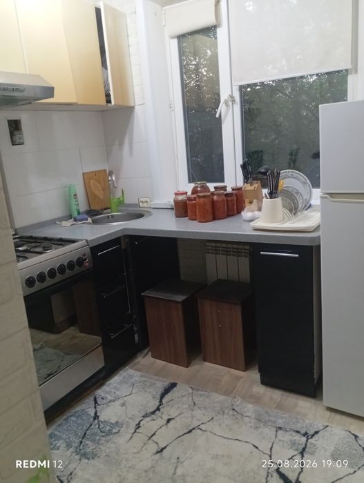 Сдам 2х ком квартиру на длительный срок