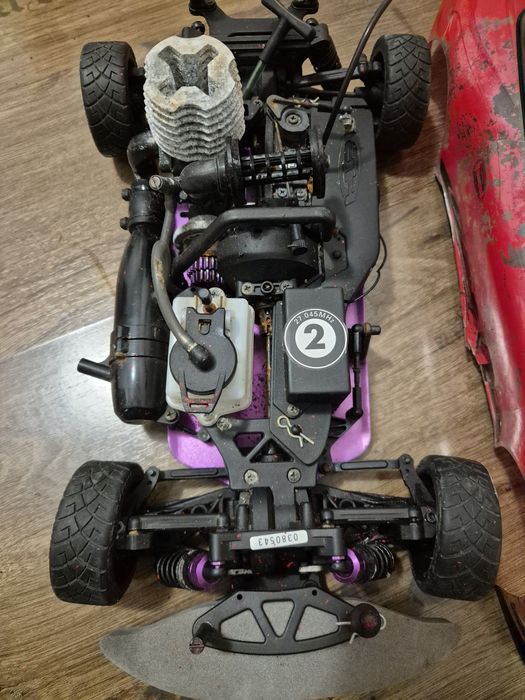 Masina de curse radiocomanda